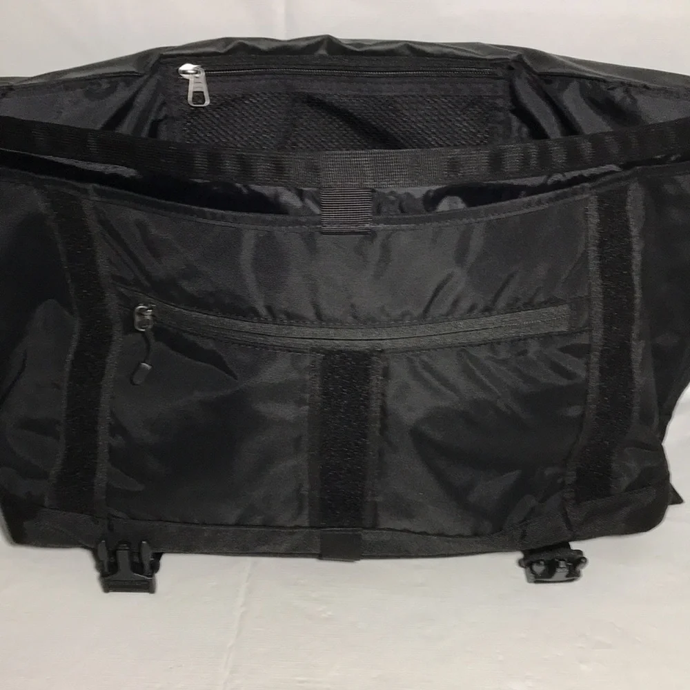 Nike Nylon United States Soccer Federation Messenger Bag Nike Padded Laptop Bag